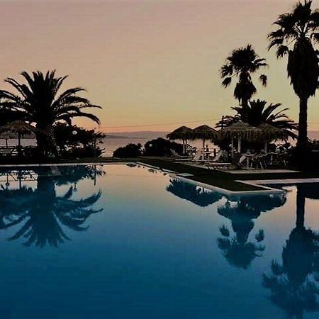 Clara Resort ペトラ エクステリア 写真